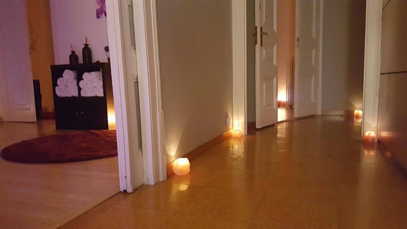 Alora Massage - foto 4