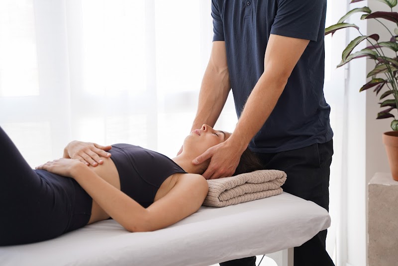 Centre Movement Osteopathy - English Speaking - foto 4