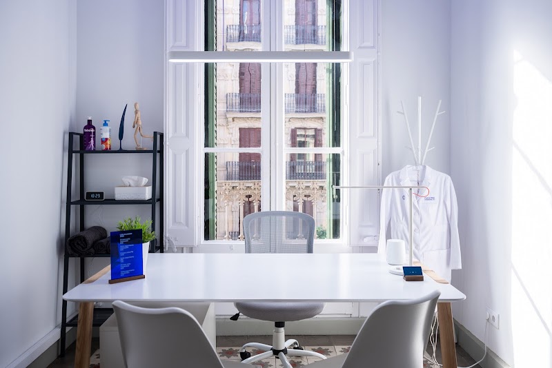 Clínica Virginia Millán, Fisioterapia, Osteopatía y PNI Barcelona - foto 2