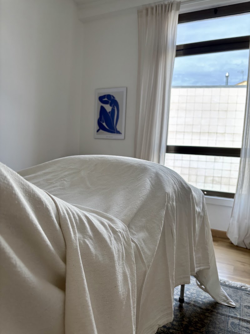 Lisa Santamera - Facialist & Lymphatic Drainage Barcelona - foto 4