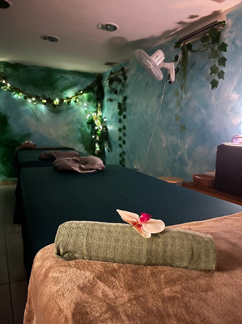 Lunala Thai Massage