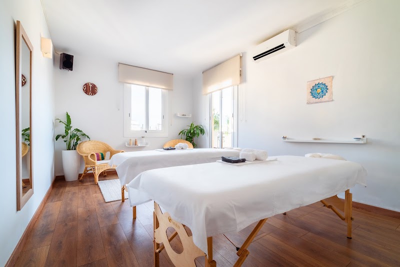 Masaje terapéutico Thai / Deep tissue / Tacto consciente - Prem Bodhi Therapy