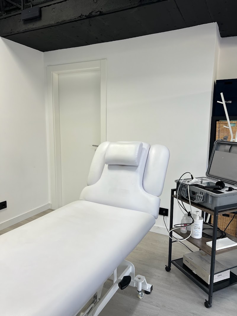 Movement Lab Bcn (Fisioterapia, Entrenamiento y Podología) - photo 5