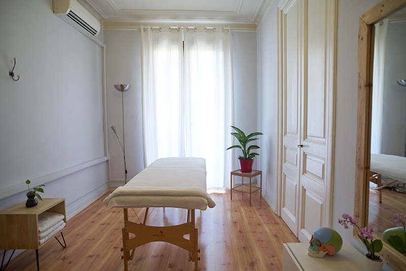 Osteopatia Barcelona / Julian Brun Larumbe - photo 2
