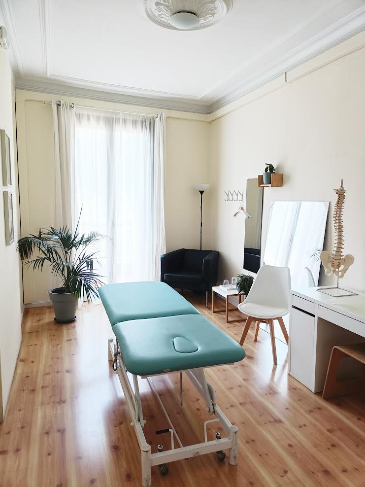 Osteopatía Barcelona | Santiago Gil - photo 2