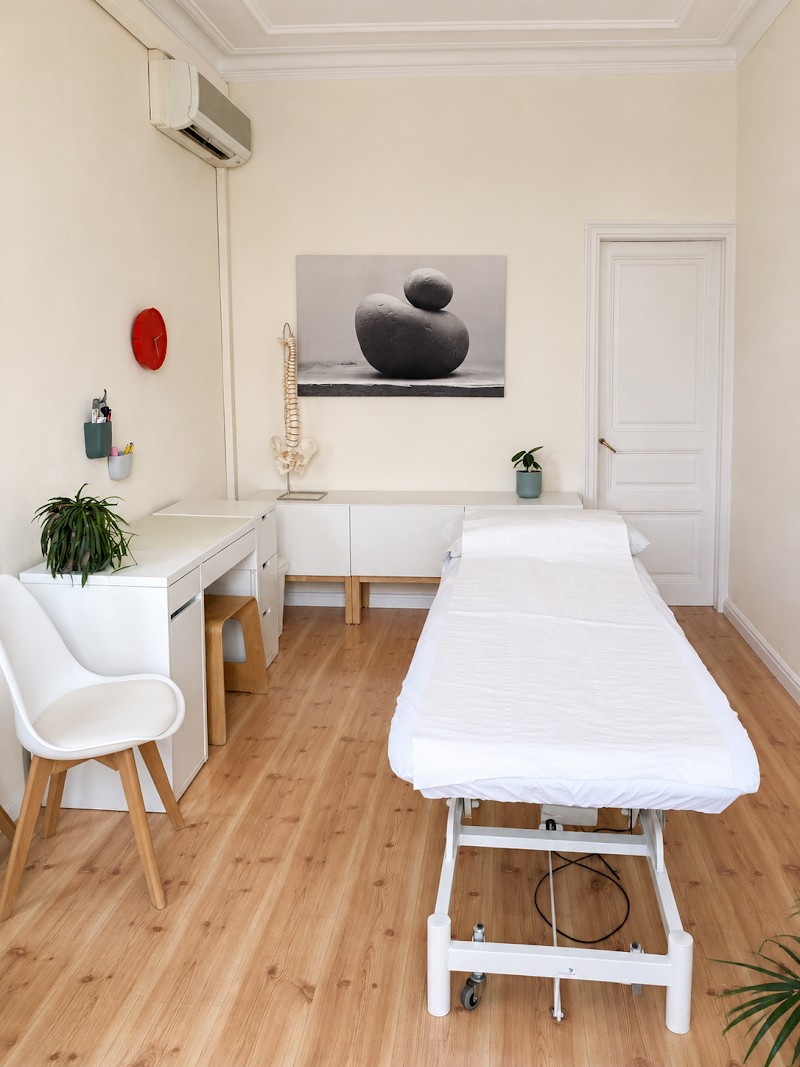 Osteopatía Barcelona | Santiago Gil - photo 3