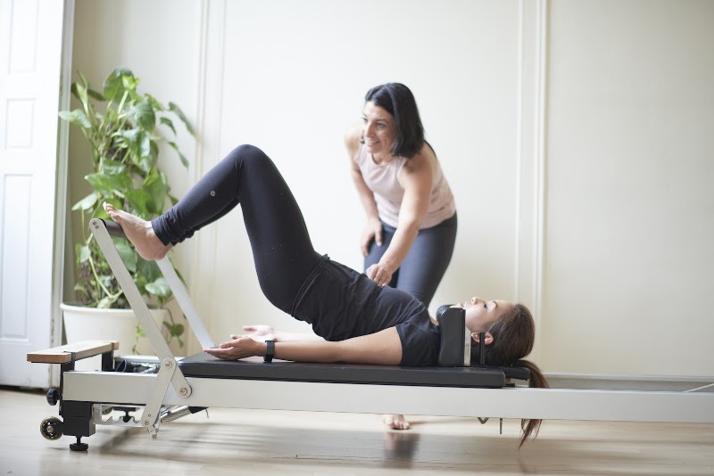 SimplyBe - Pilates, Massage and Osteopathy in Barcelona - foto 5