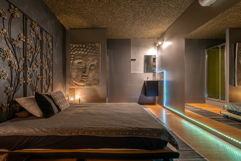 Stimulos Erotic Massage Spa - photo 3
