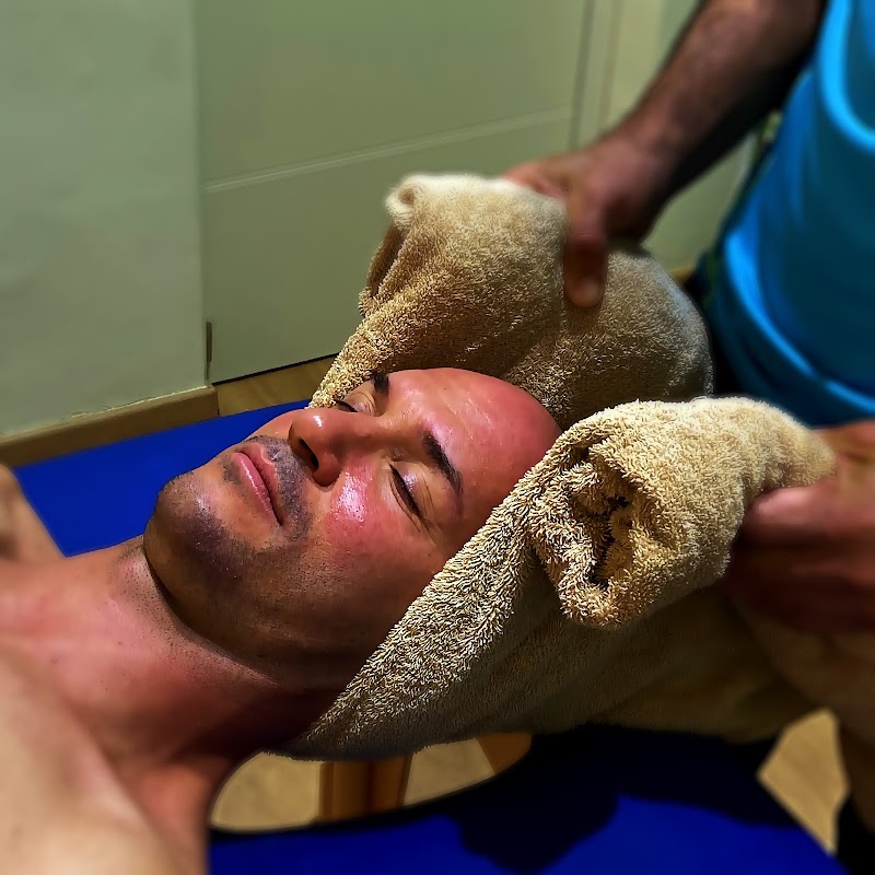 WORLD HEALING MASSAGE Masaje a domicilio - Massage at home - photo 3