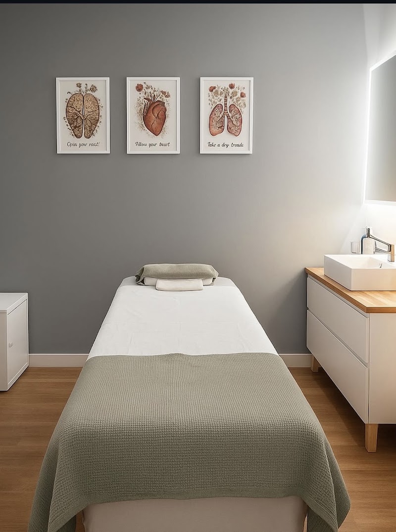 Yess massage Barcelona - photo 3
