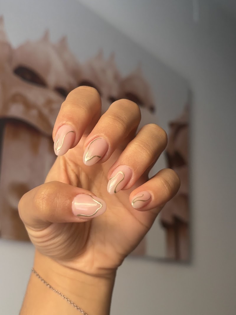 17 NAILS - foto 3