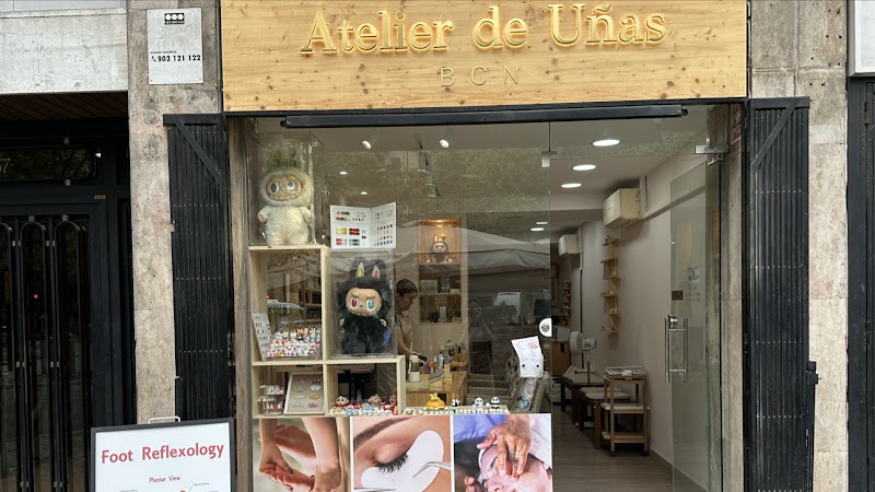 Atelier de uñas ( beauté)