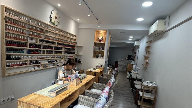 Atelier de uñas ( beauté) - foto 2