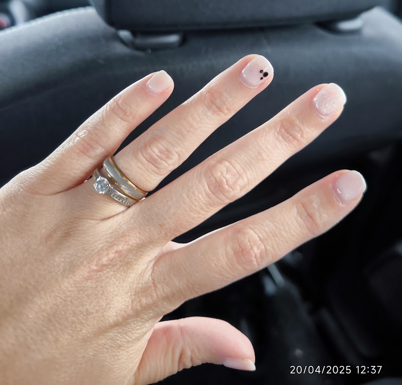 Be You Beauty & Nails - foto 3