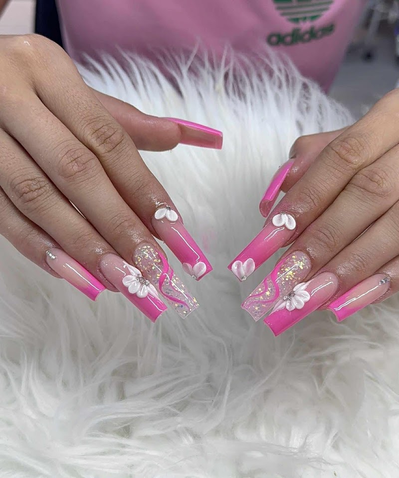 Bella nails