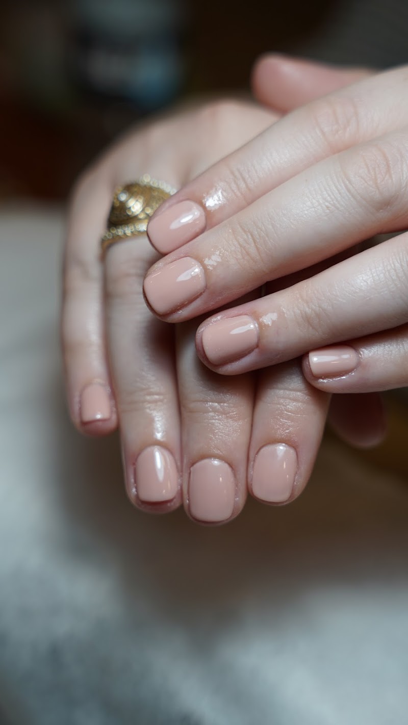 Bloom Nails - Manicura y pedicura en Barcelona - foto 5
