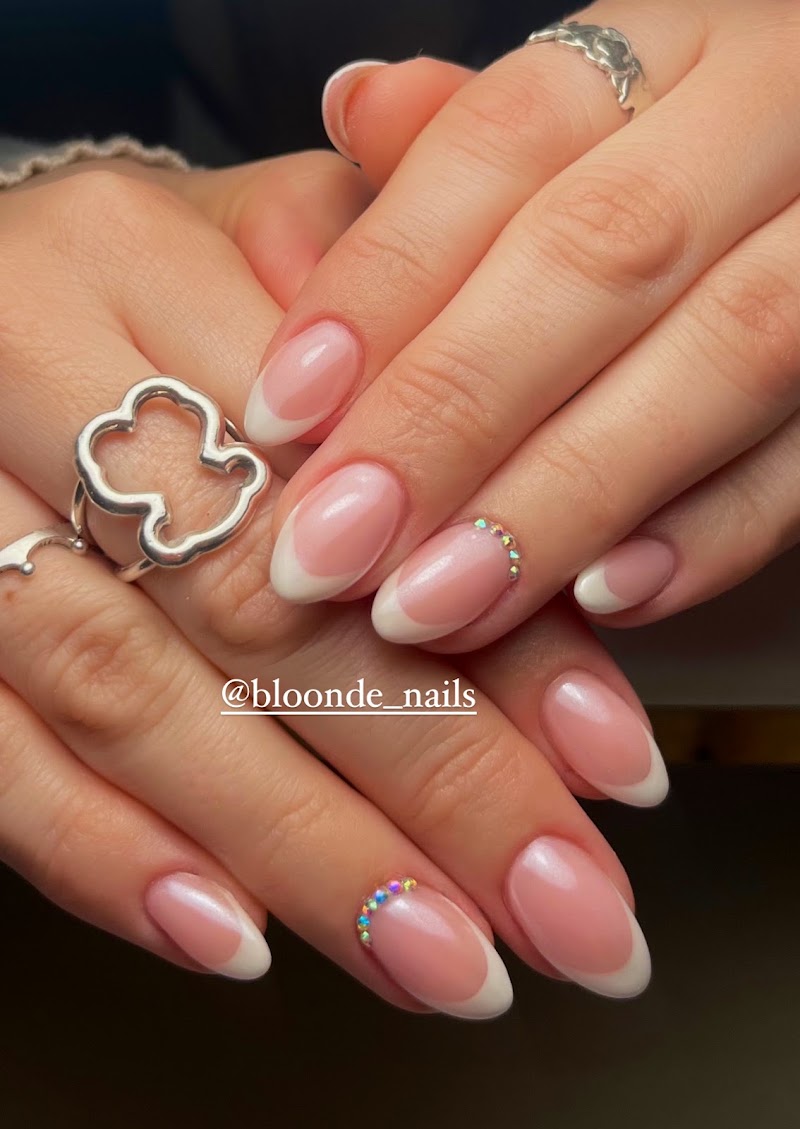 Bloonde nails - foto 2