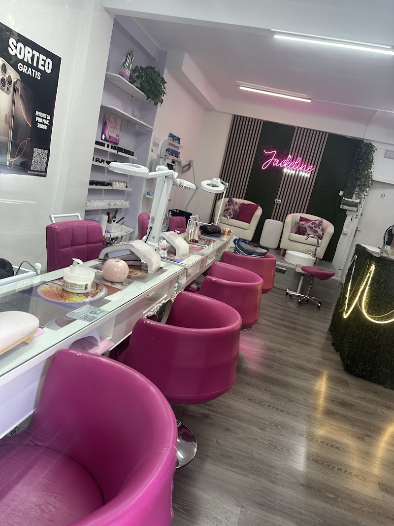 Centro de uñas Jackeline (Mans i Peus)