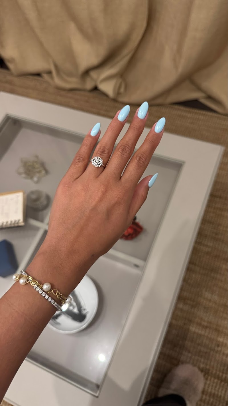 CLASSIC NAILS - foto 2