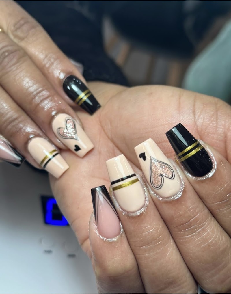 Classy Nails - foto 3