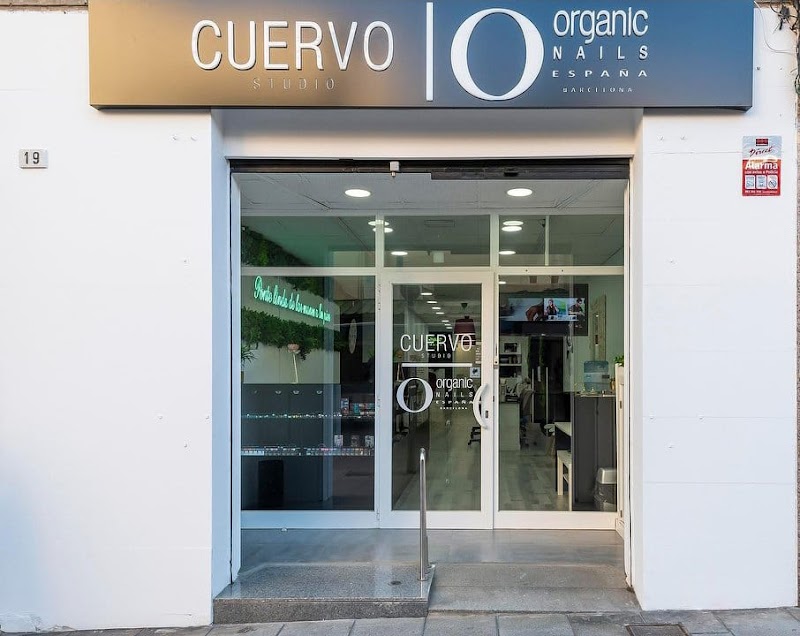 Cuervo Studio / Organic Nails