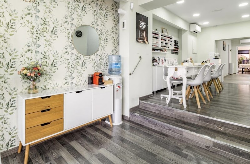 Dana nails & beauty salon - photo 2