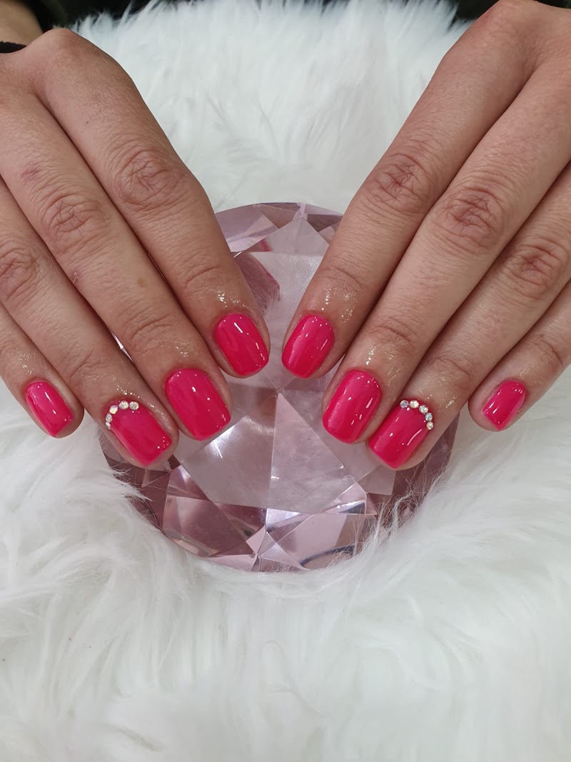 Diamond Nails - foto 5