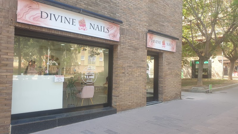 Divine Nails
