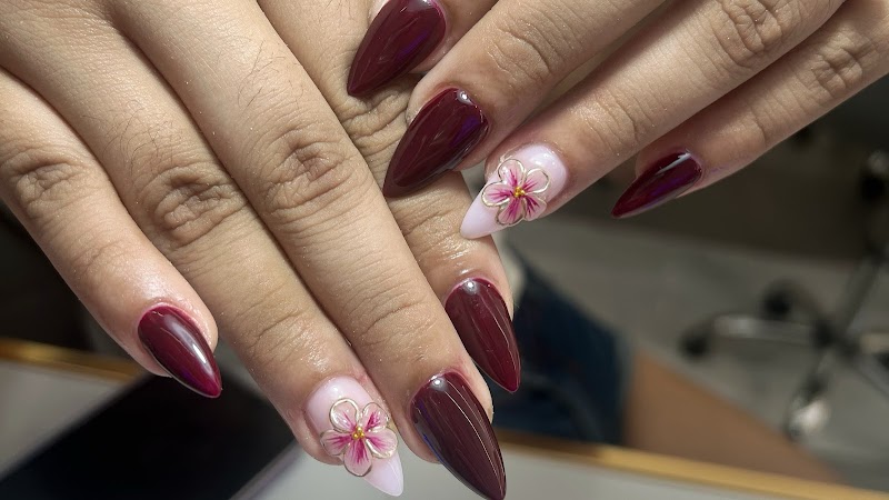 Dragon Nails
