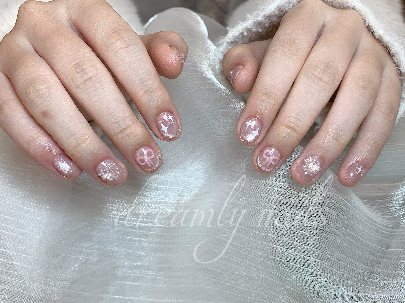dreamly nails