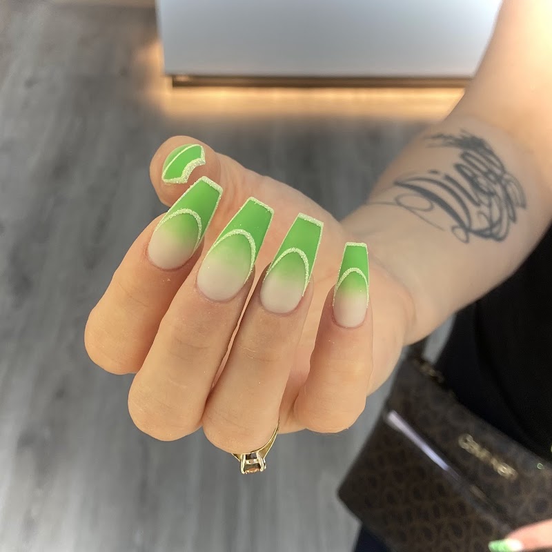 Elogi Nails & Beauty - foto 4