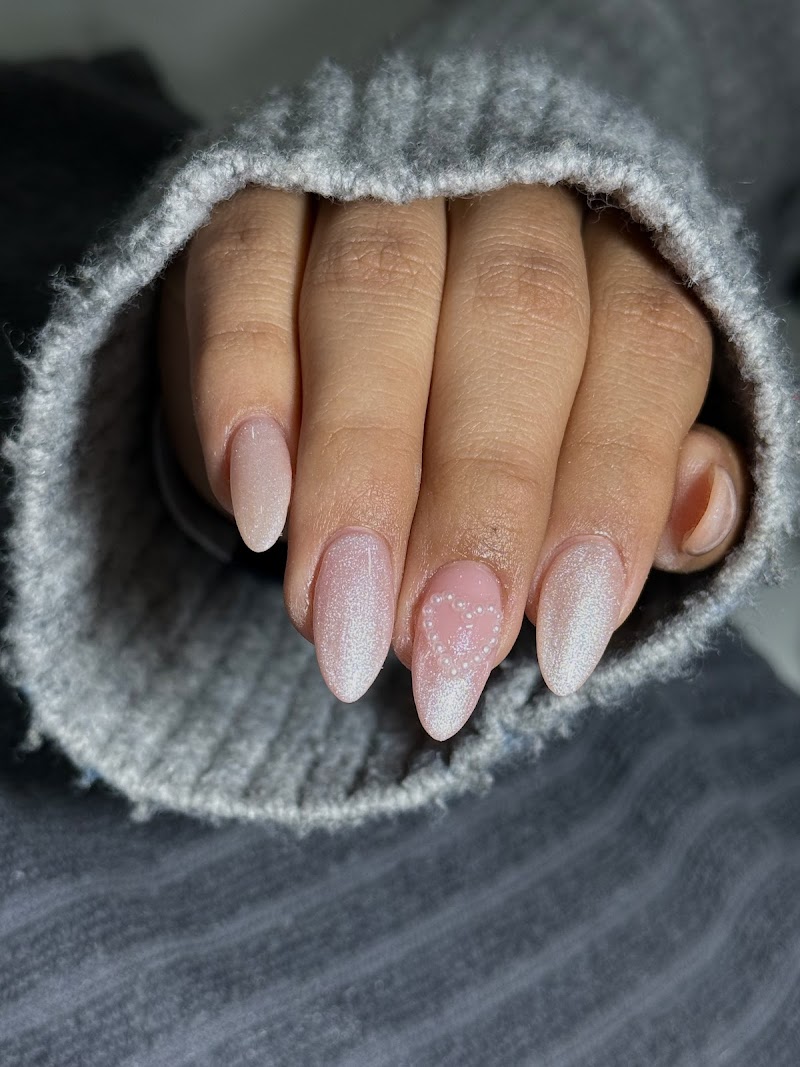 Elogi Nails & Beauty - foto 5