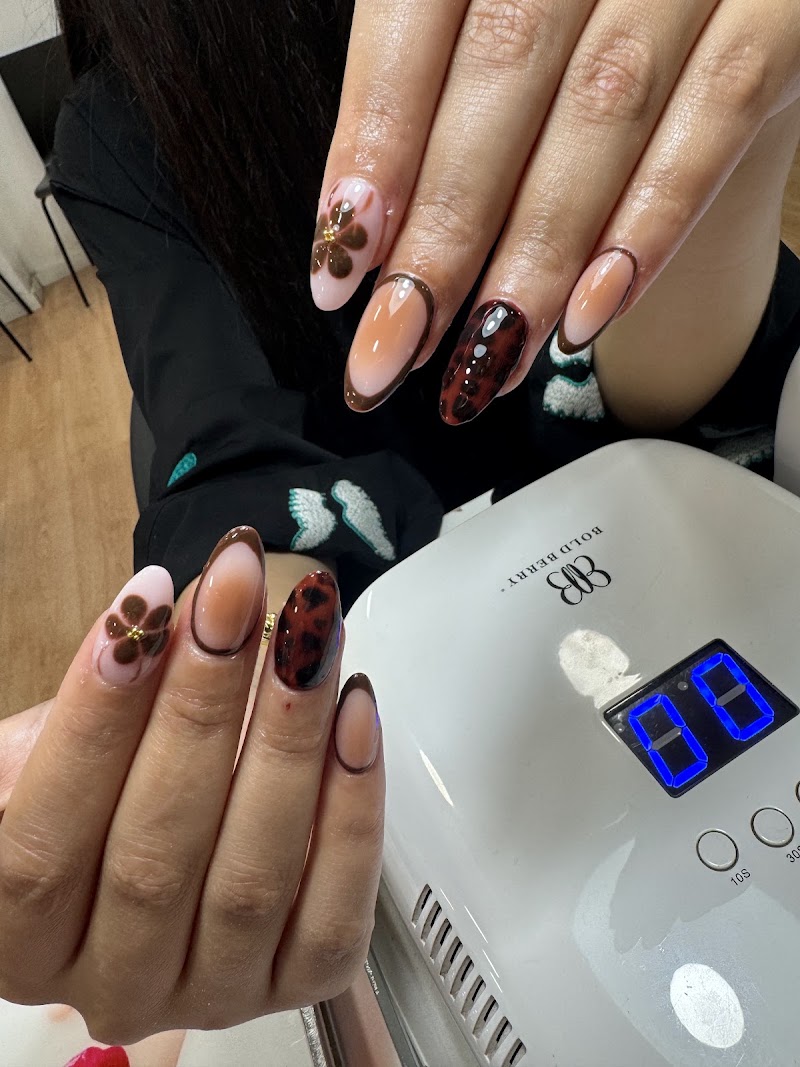 Femi Nail