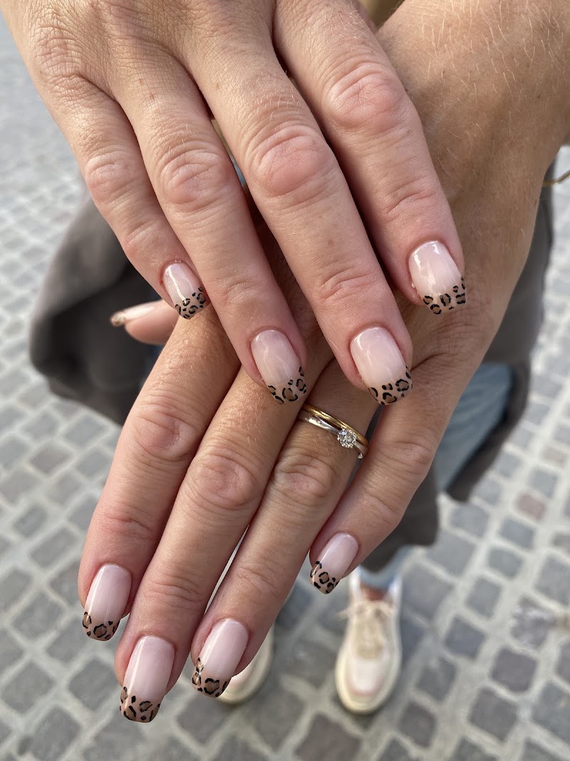 Gavy Nails