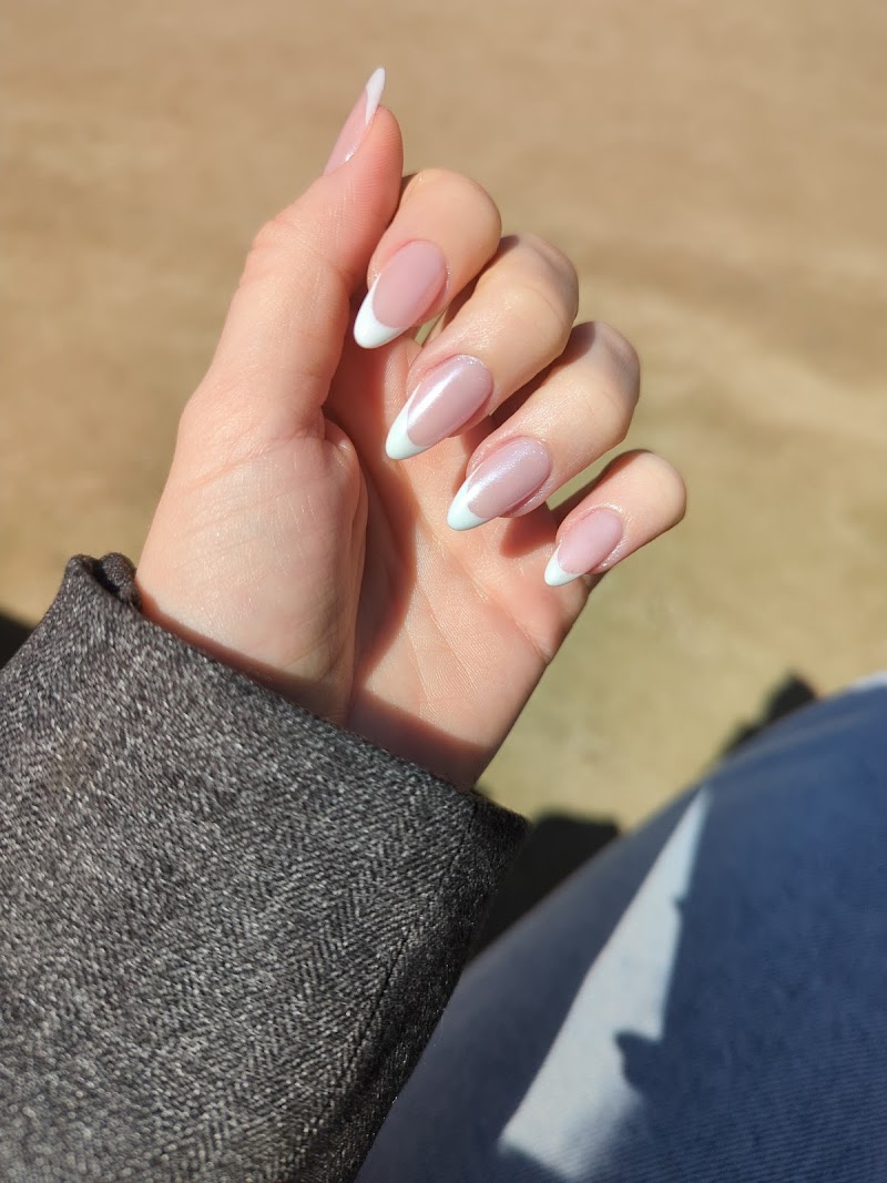 Gigi Nails