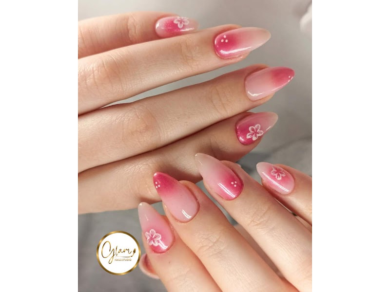 GLAM Nails Studio - Guillem Tell - Salón de uñas, manicura y pedicura en Sant Gervasi, Barcelona - foto 2