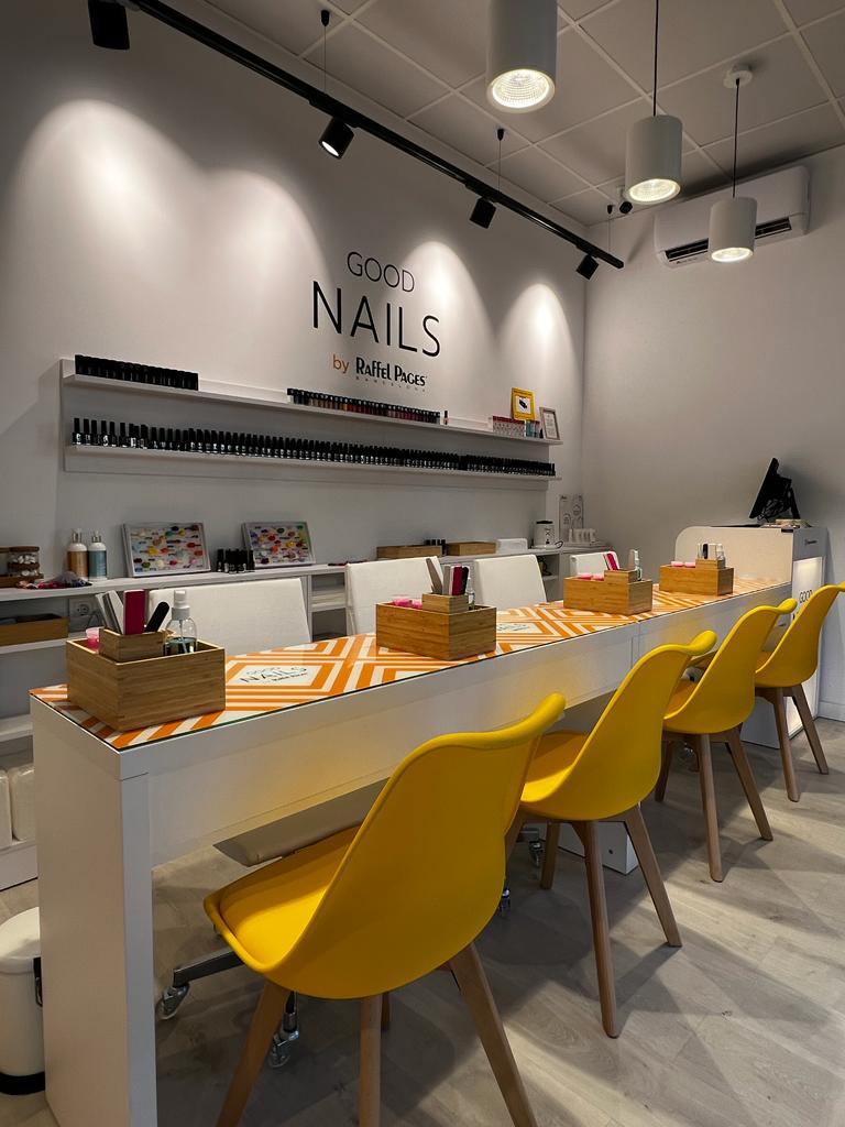 GOOD NAILS BY RAFFEL PAGÈS