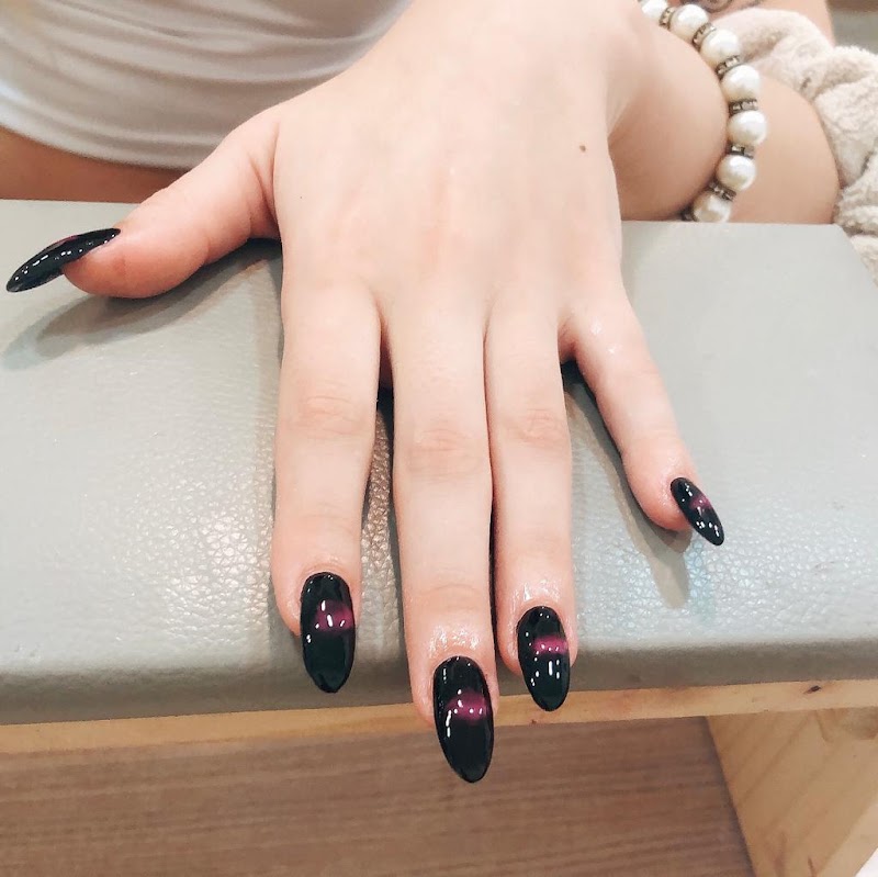 H Nails - foto 4