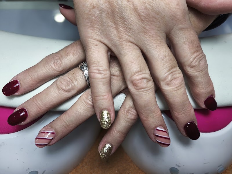 Hanoi Nails Eli