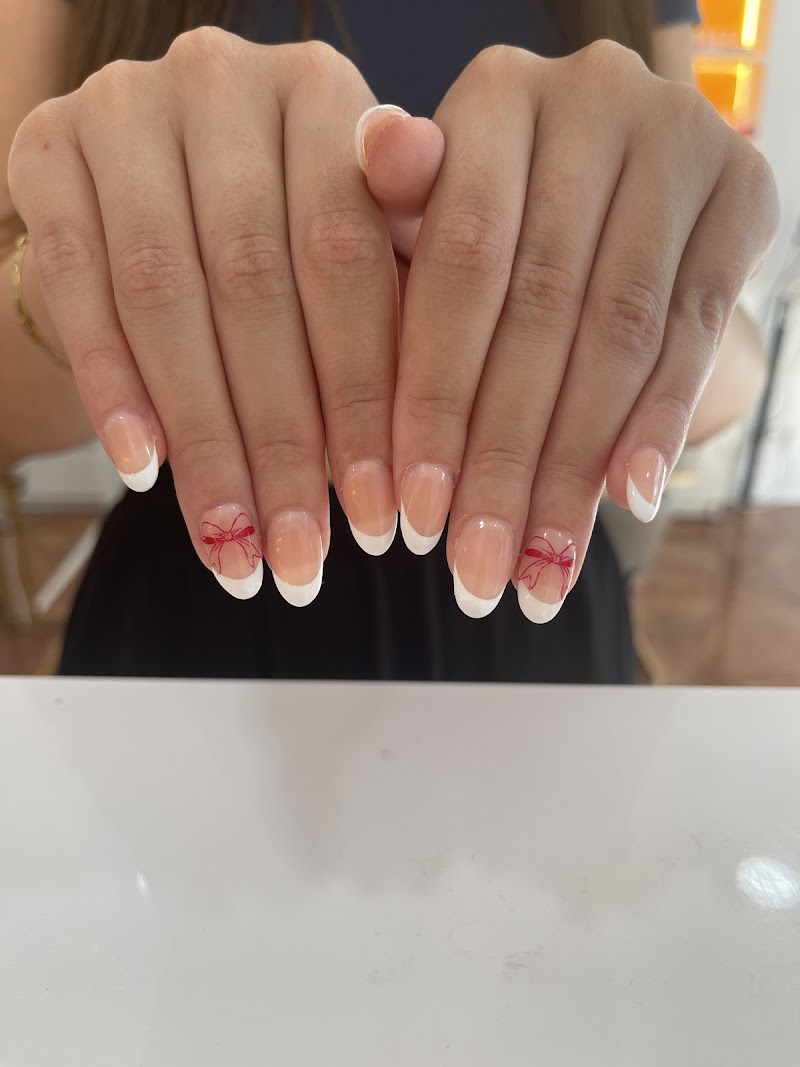 Happy Nails