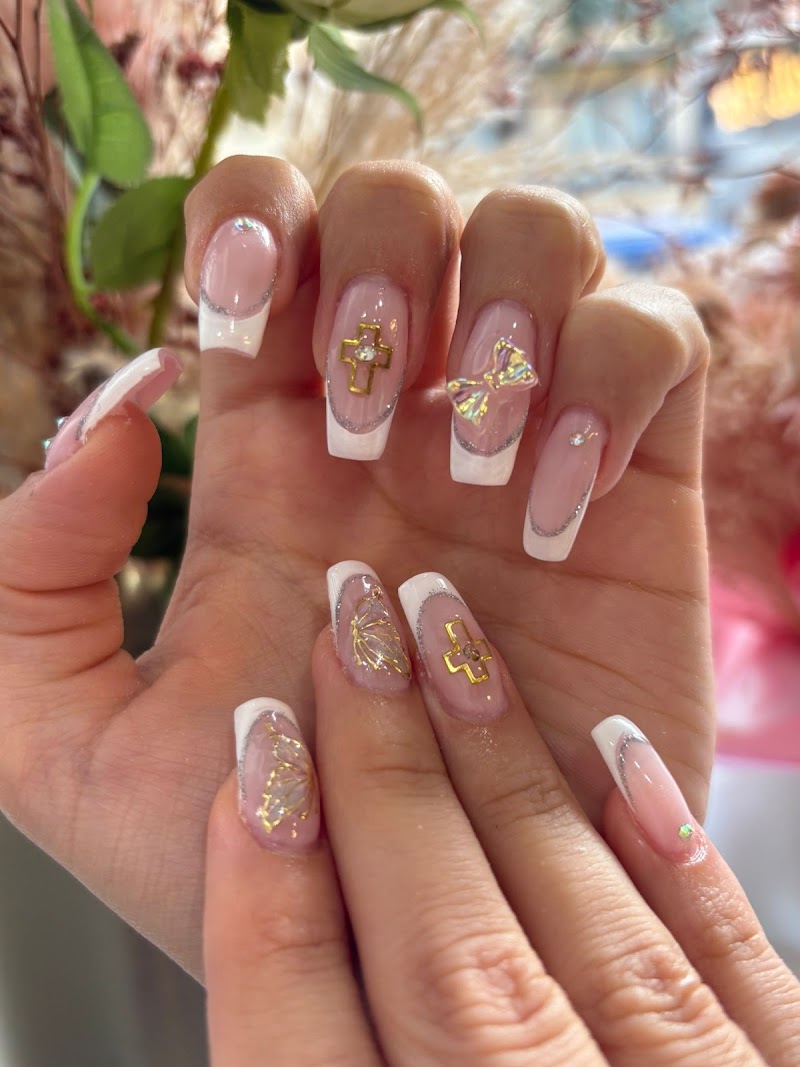 Happy Nails Beauty - foto 2
