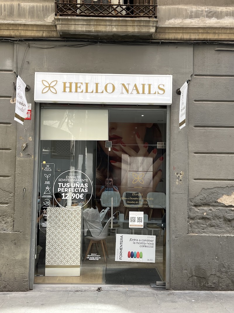 Hello Nails