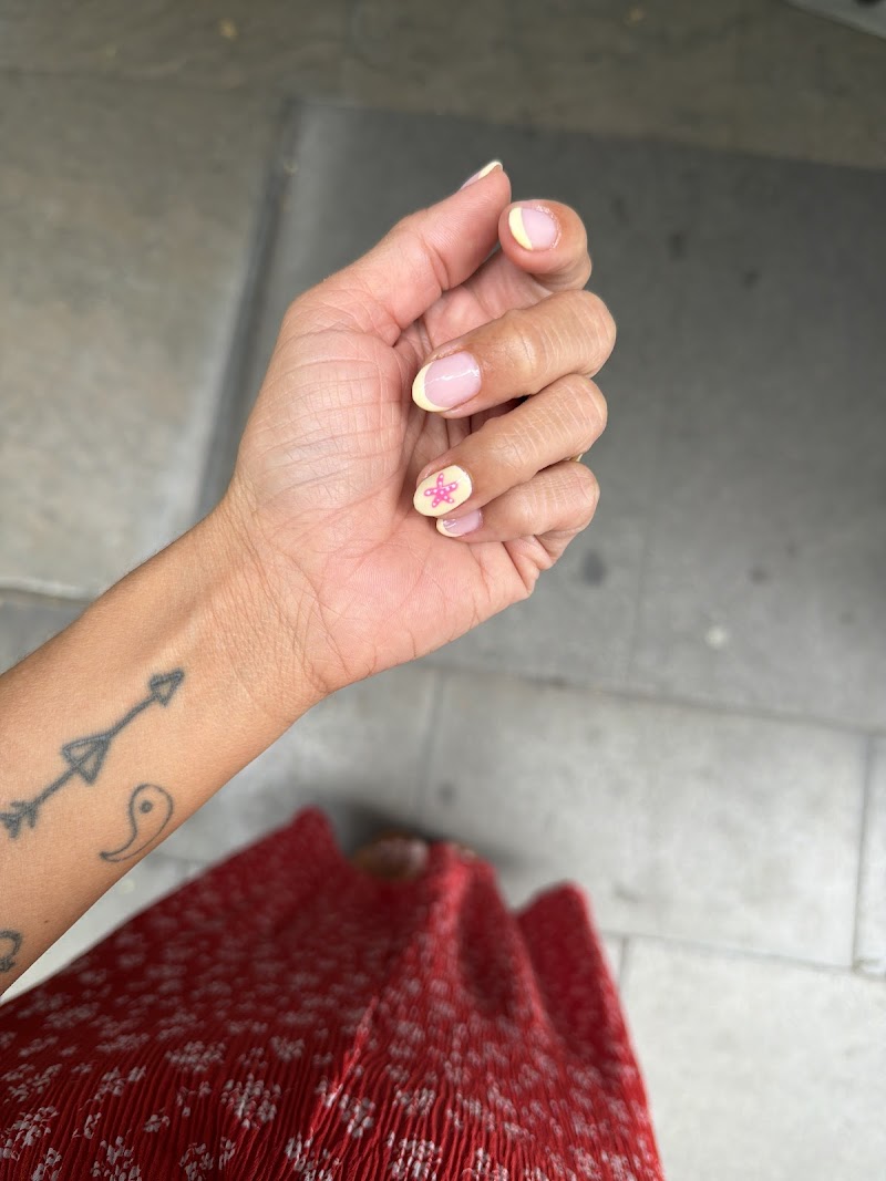 Hello Nails - foto 5