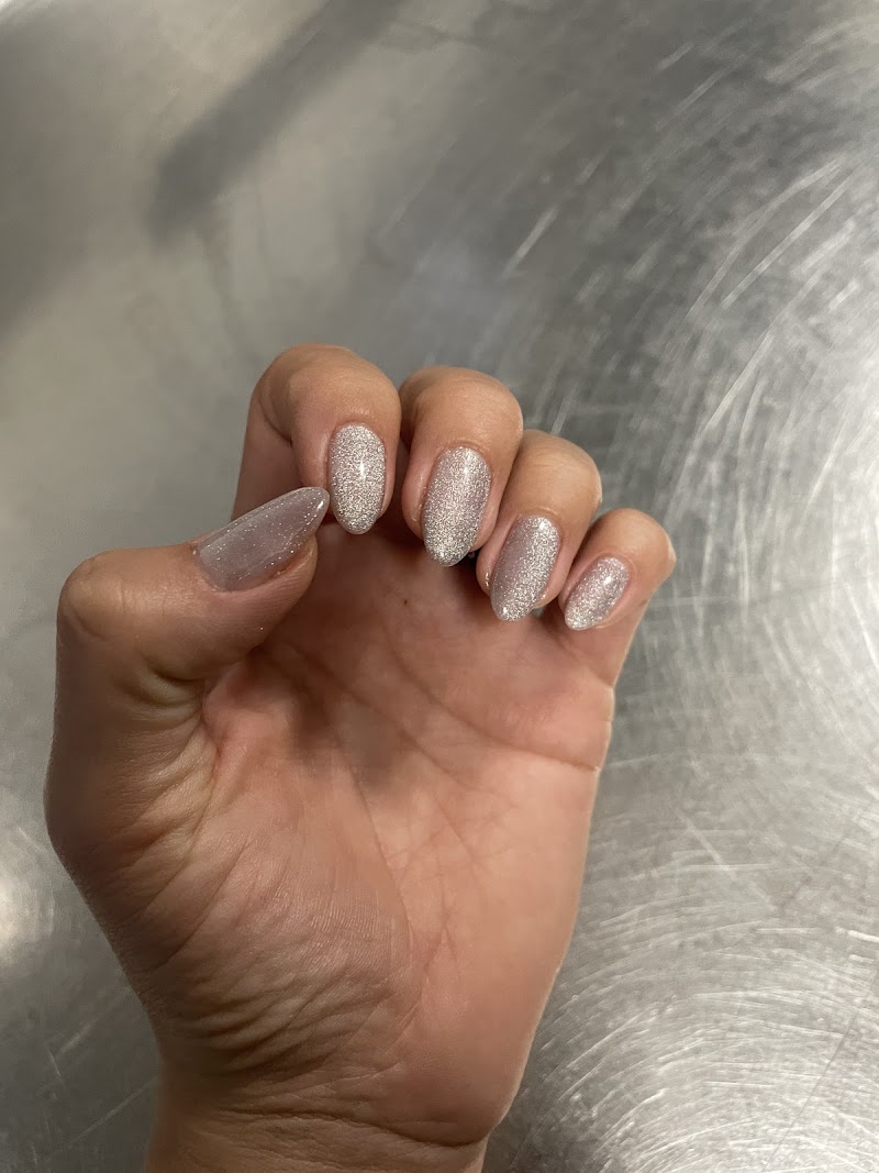 Hello Nails - foto 2