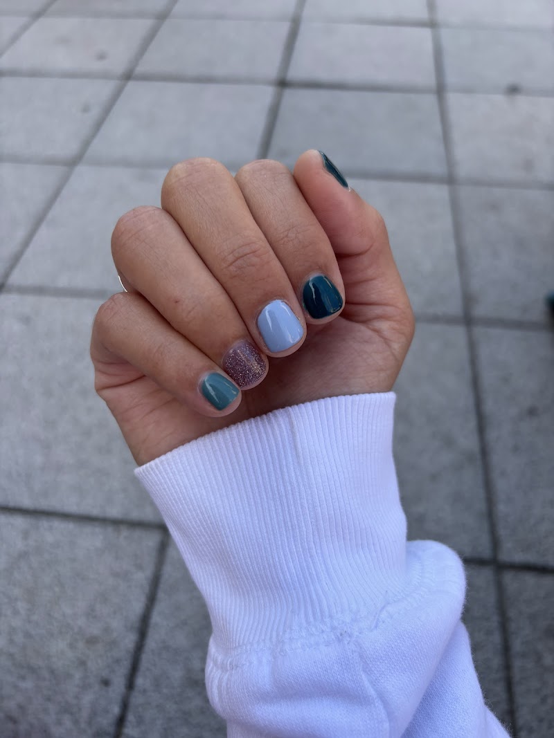 Hello Nails - foto 4
