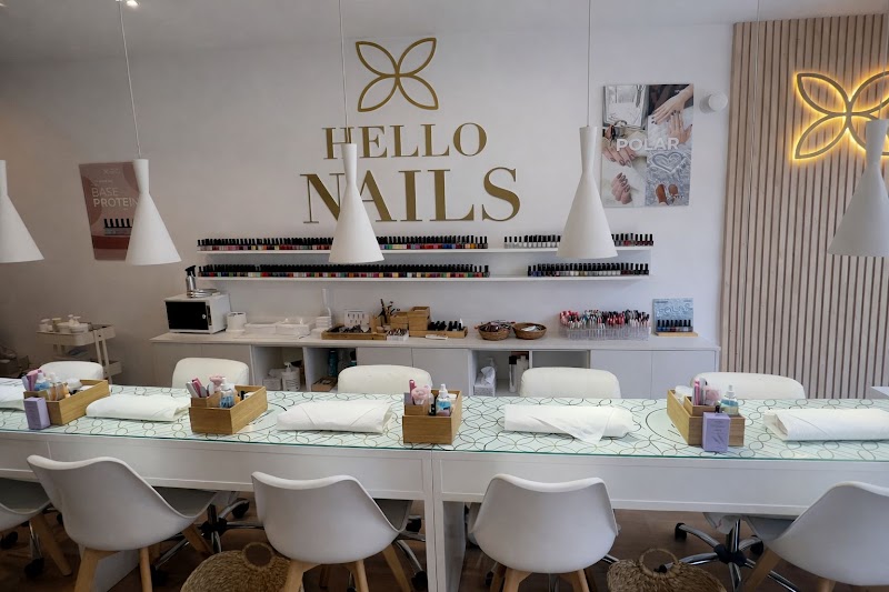 Hello Nails