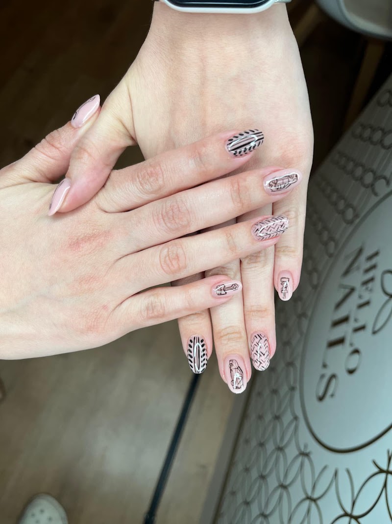 Hello Nails - foto 4