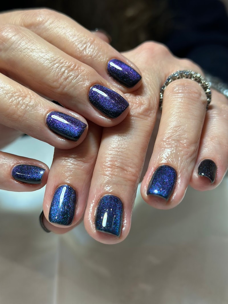 Hello Nails - foto 2