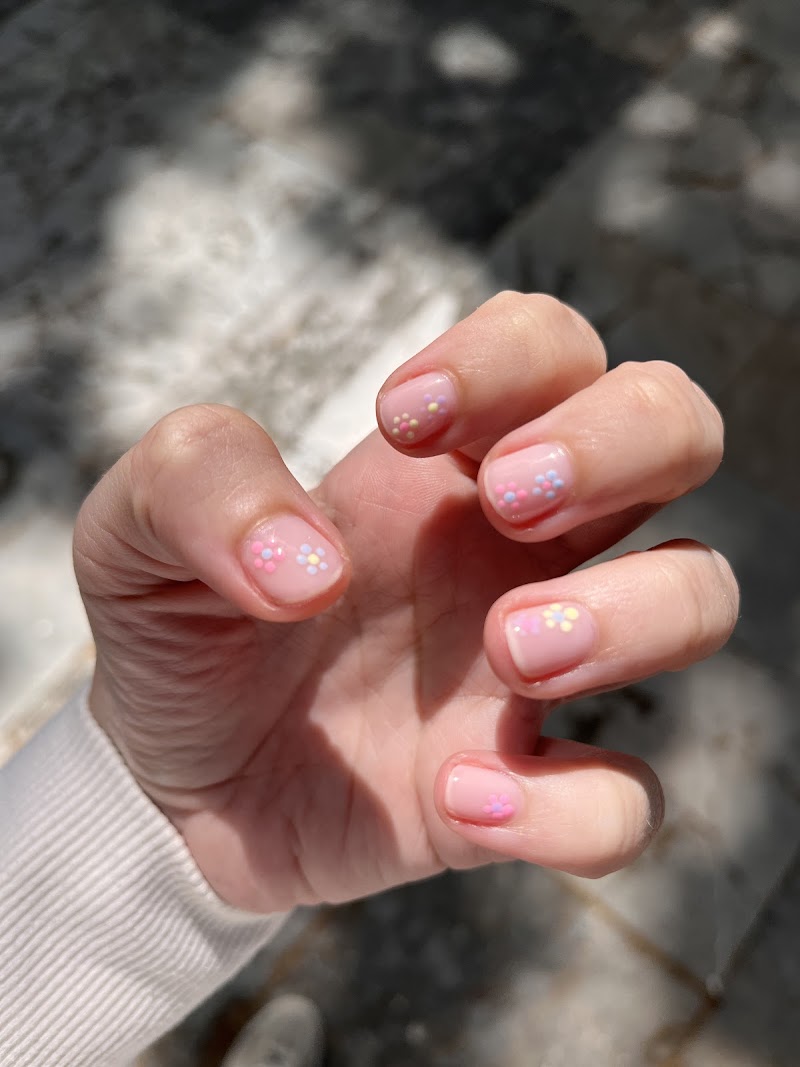 Hello Nails - foto 3