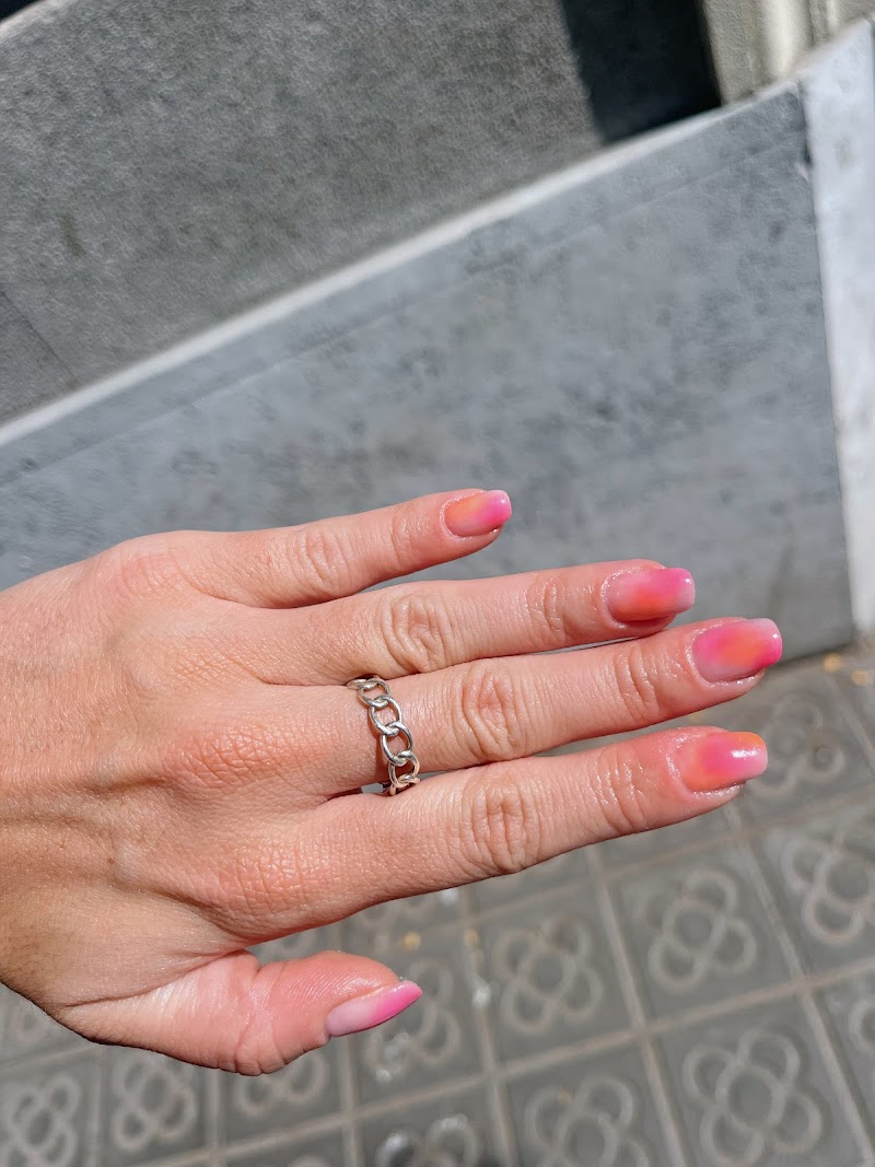 Hello Nails - foto 3